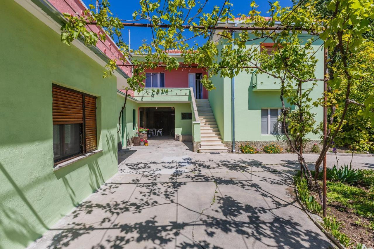 Apartments By The Sea Kastel Stari, Kastela - 14577 Exterior foto